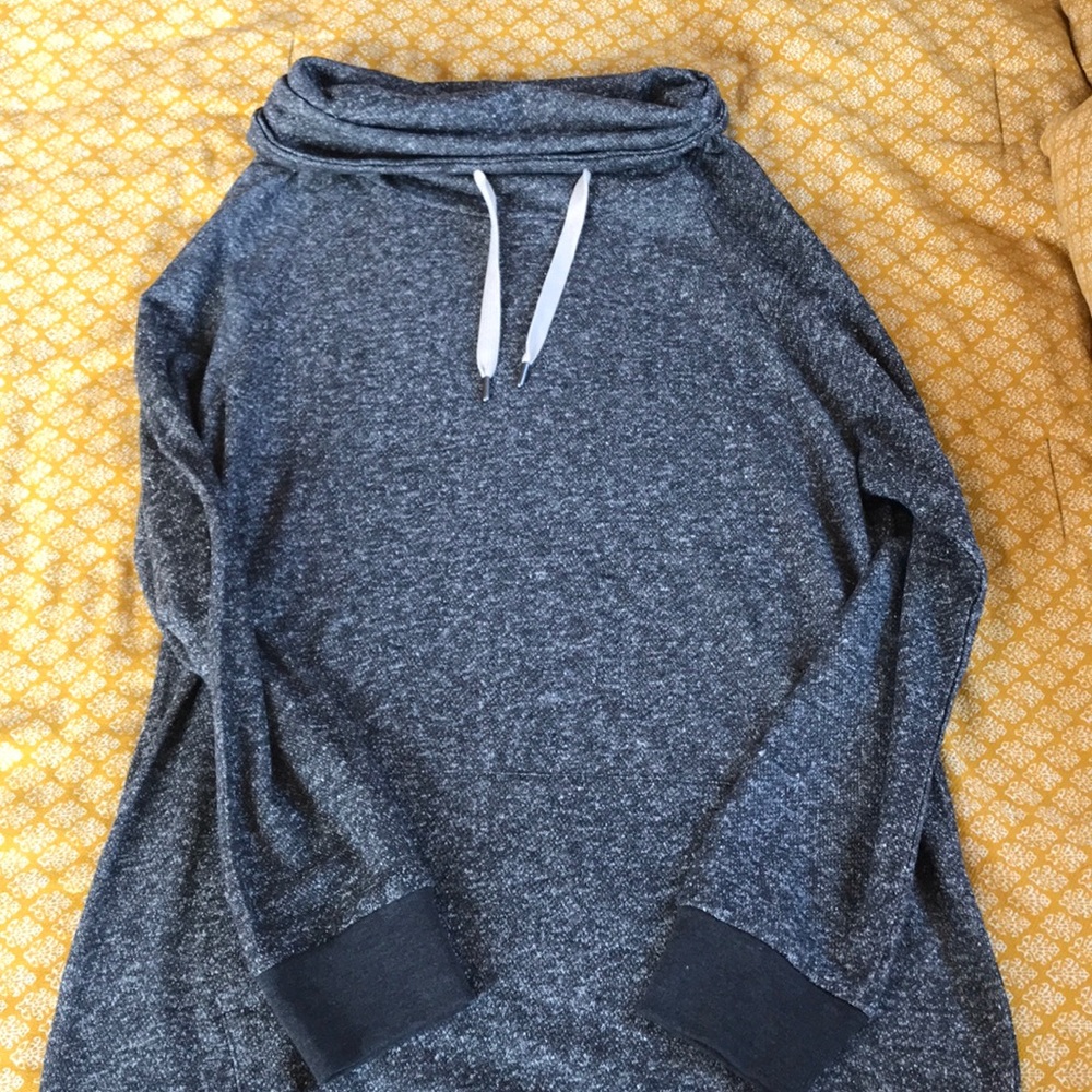 Gray long sweatshirt